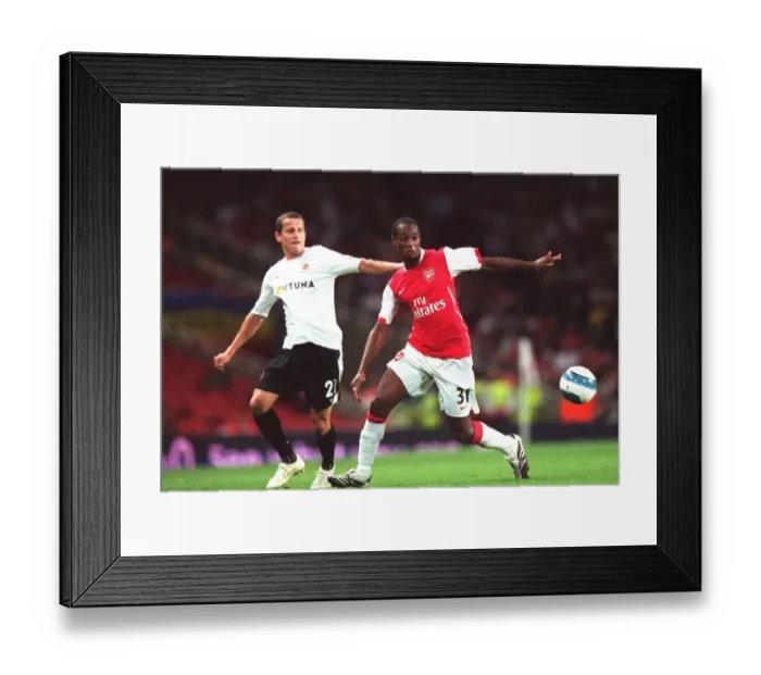 Framed Print : Justin Hoyte (Arsenal) Igor Zofcak (Sparta) Framed Print : Justin Hoyte (Arsenal) Igor Zofcak (Sparta)