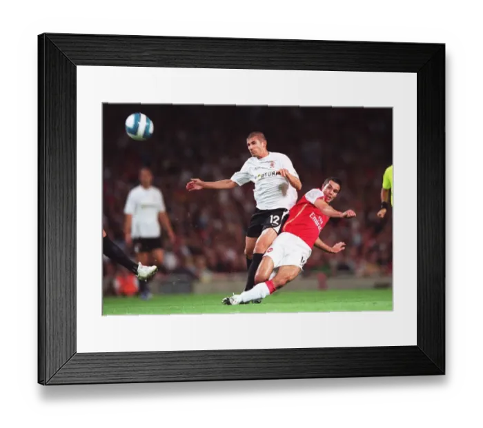 Framed Print : Robin van Persie (Arsenal) Jan Rezek (Sparta) Framed Print : Robin van Persie (Arsenal) Jan Rezek (Sparta)