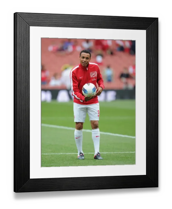 Framed Print : Francis Coquelin (Arsenal) before the match. Arsenal 1: 0 Swansea City. Barclays Premier League
