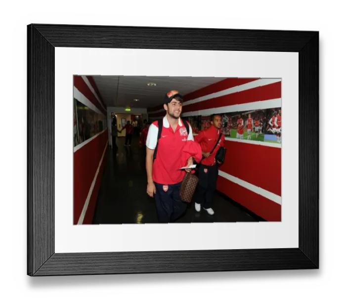 Framed Print : Lukasz Fabianski and Theo Walcott (Arsenal). Arsenal 1: 0 Swansea City. Barclays Premier League