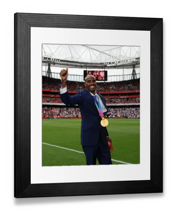Framed Print : Mo Farah and Family Celebrate Arsenal's Victory over Swansea City in the Premier League