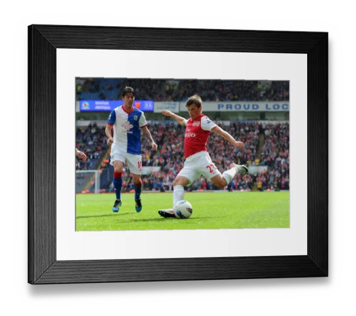 Framed Print : Blackburn Rovers v Arsenal - Premier League