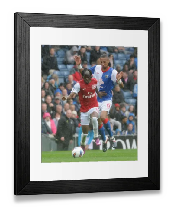 Framed Print : Gervinho vs Nzonzi: Thrilling 4-3 Blackburn Rovers Win Over Arsenal in the Premier League, Ewood Park, September 17, 2011