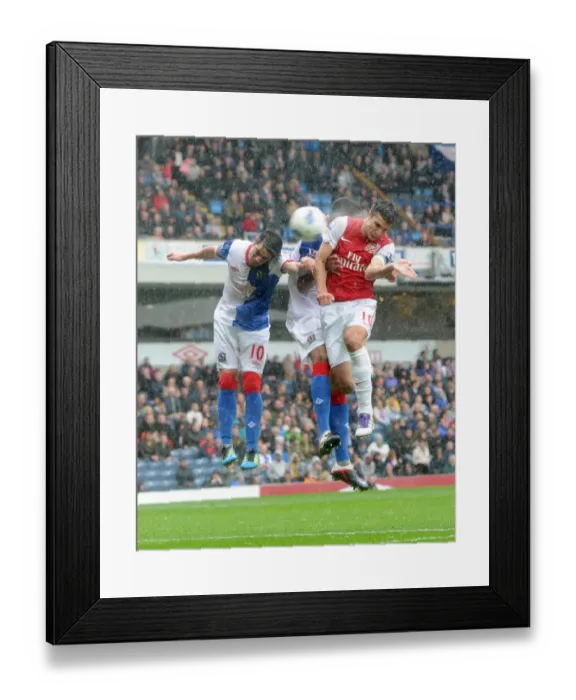 Framed Print : Robin van Persie's Brilliant Performance Against Blackburn Rovers: 4-3 Premier League Thriller