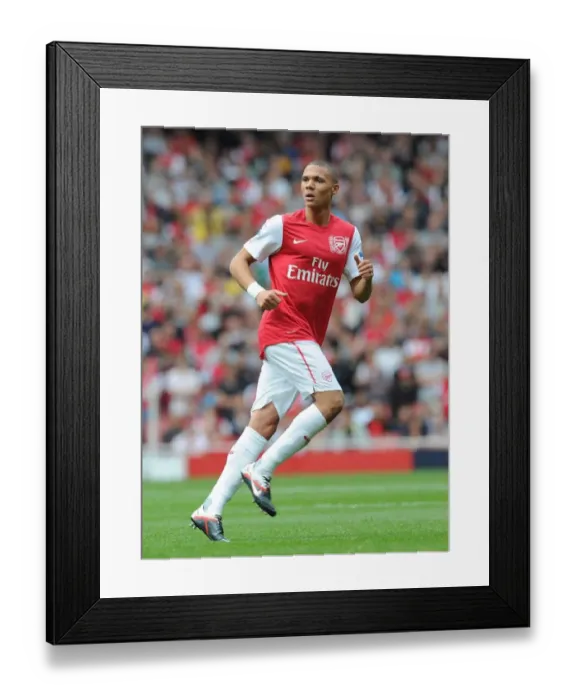 Framed Print : Arsenal's Kieran Gibbs in Action against Bolton Wanderers (2011-12) Framed Print : Arsenal's Kieran Gibbs in Action against Bolton Wanderers (2011-12)