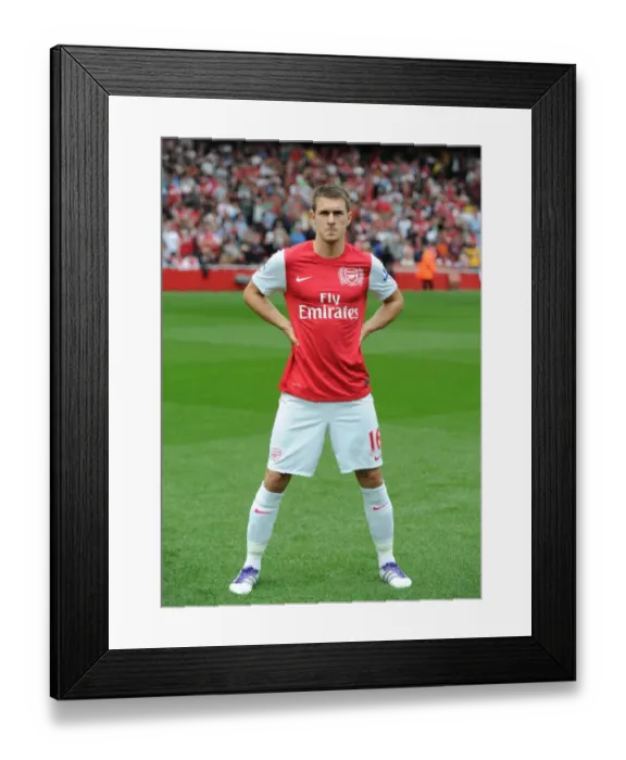 Framed Print : Aaron Ramsey in Action: Arsenal vs Bolton Wanderers, Premier League 2011-12
