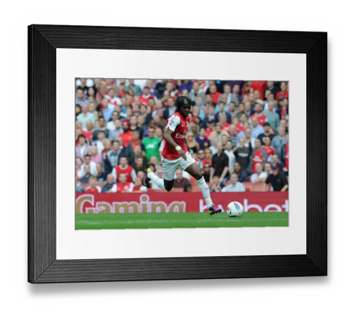 Framed Print : Arsenal Thrashes Bolton Wanderers 3-0 in Barclays Premier League at Emirates Stadium (September 24, 2011)