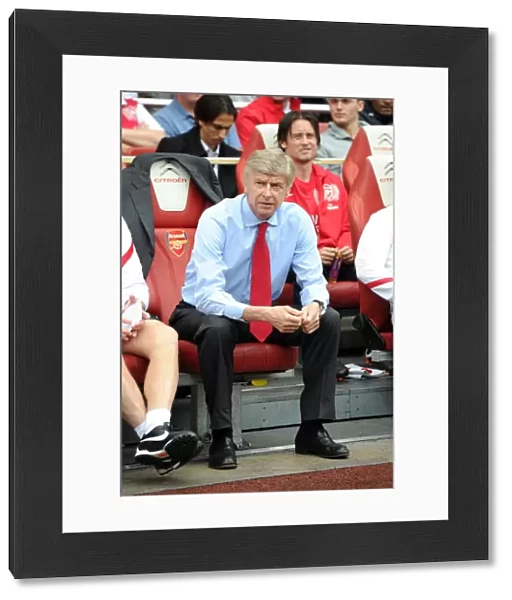 Arsene Wenger's Arsenal Dominate: 3-0 Win Over Bolton Wanderers in Premier League (Emirates Stadium, 24 / 9 / 11)