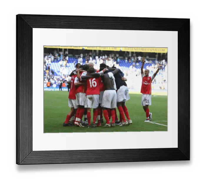 Framed Print : Arsenal's Triumph: 3-1 Over Tottenham in the FA Premier League (2007) Framed Print : Arsenal's Triumph: 3-1 Over Tottenham in the FA Premier League (2007)