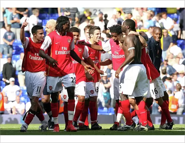 Arsenal's Glory: 3-1 Victory Over Tottenham in the FA Premier League (2007)