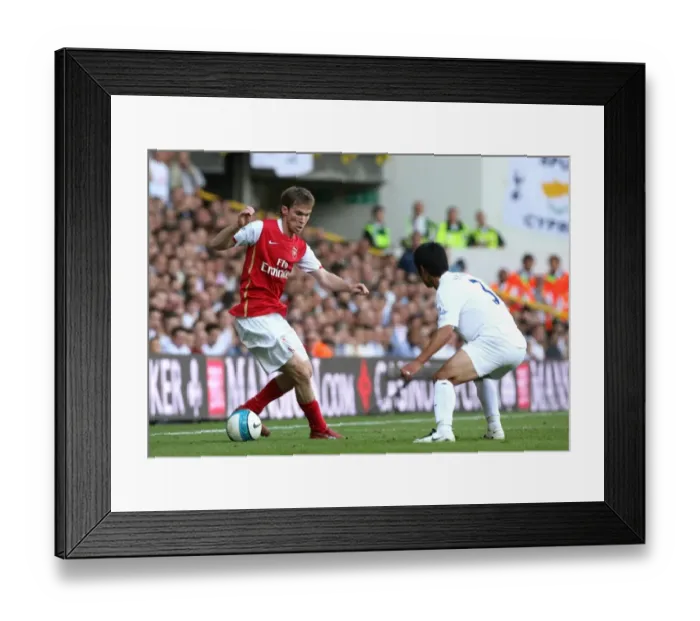 Framed Print : Alex Hleb (Arsenal) Lee Young Pyo (Tottenham) Framed Print : Alex Hleb (Arsenal) Lee Young Pyo (Tottenham)