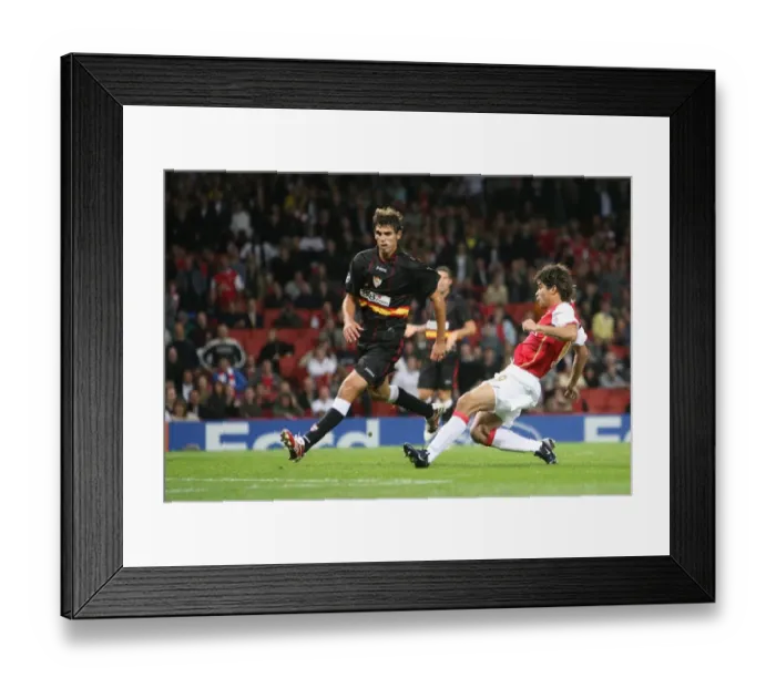 Framed Print : Eduardo scores Arsenals 3rd goal Framed Print : Eduardo scores Arsenals 3rd goal