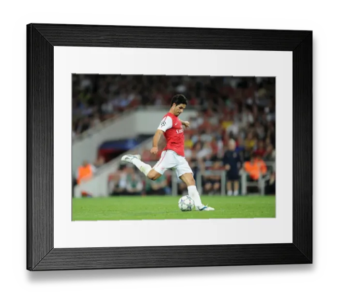 Framed Print : Mikel Arteta (Arsenal). Arsenal 2: 1 Olympiacos. UEFA Champions League. Group F