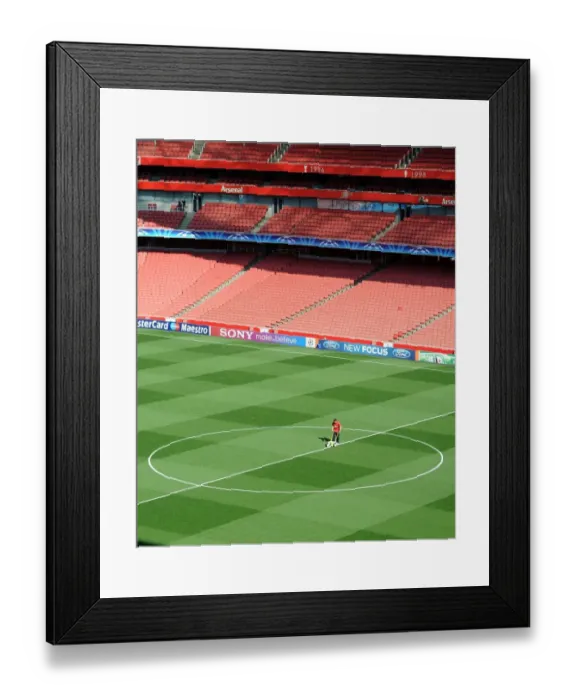 Framed Print : Arsenal vs Olympiacos: Paul Ashcroft Prepares Emirates Stadium Pitch for UCL Clash (Arsenal 2:1) Framed Print : Arsenal vs Olympiacos: Paul Ashcroft Prepares Emirates Stadium Pitch for UCL Clash (Arsenal 2:1)
