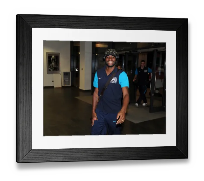 Framed Print : Alex Song (Arsenal) in the players entance. Arsenal 2: 1 Olympiacos. UEFA Champions League Framed Print : Alex Song (Arsenal) in the players entance. Arsenal 2: 1 Olympiacos. UEFA Champions League