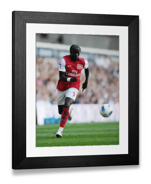 Framed Print : Determined Bacary Sagna in Arsenal's Close Loss at White Hart Lane (2011-12)