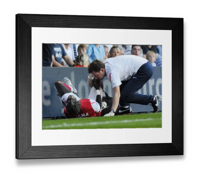 Framed Print : Sagna's Broken Leg: Tottenham Hotspur Edge Past Arsenal 2-1 in Premier League Framed Print : Sagna's Broken Leg: Tottenham Hotspur Edge Past Arsenal 2-1 in Premier League