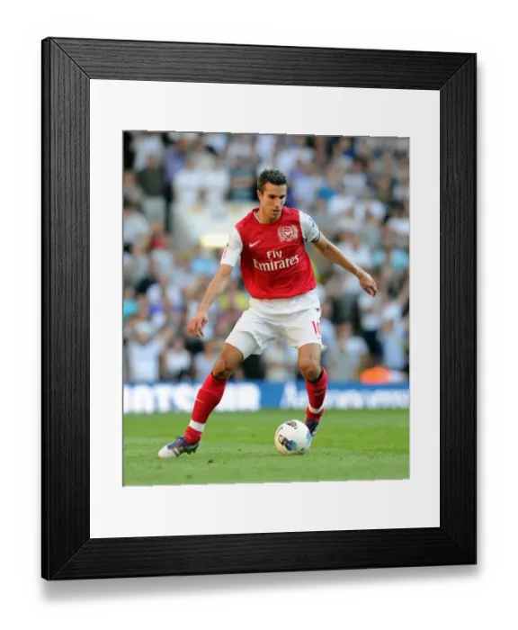 Framed Print : Robin van Persie (Arsenal). Tottenham Hotspur 2: 1 Arsenal. Barclays Premier League Framed Print : Robin van Persie (Arsenal). Tottenham Hotspur 2: 1 Arsenal. Barclays Premier League