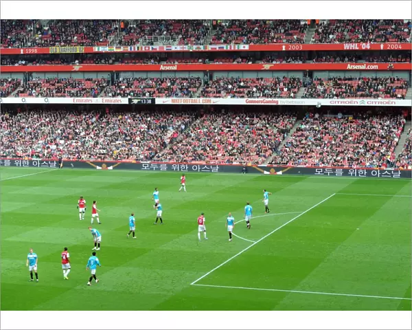 Arsenal for Everyone on the ad boards. Arsenal 2: 1 Sunderland. Barclays Premier League