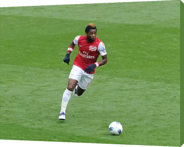 Alex Song (Arsenal). Arsenal 2: 1 Sunderland. Barclays Premier League. Emirates Stadium, 16  /  10  /  11
