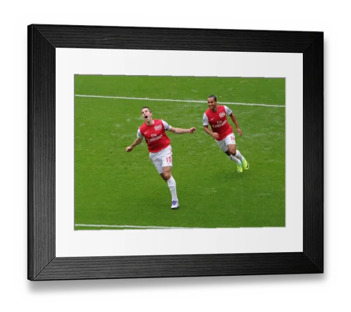 Framed Print : Robin van Persie and Theo Walcott Celebrate Arsenal's First Goal Against Sunderland in the Premier League: Arsenal 2-1