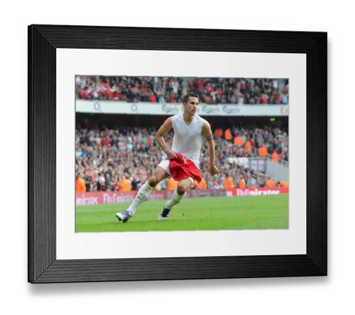 Framed Print : Robin van Persie's Brace: Arsenal Overpower Sunderland 2-1 in Premier League Framed Print : Robin van Persie's Brace: Arsenal Overpower Sunderland 2-1 in Premier League