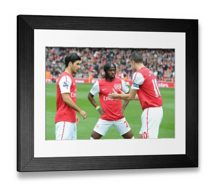 Framed Print : Arsenal's Star Trio: Arteta, Gervinho, and van Persie Before Arsenal v Sunderland (2011-12)
