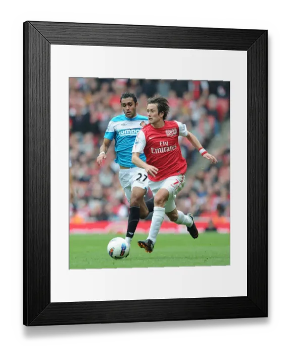 Framed Print : Rosicky Outwits Elmohamady: Arsenal's Masterful Midfielder Outmaneuvers Sunderland Defender Framed Print : Rosicky Outwits Elmohamady: Arsenal's Masterful Midfielder Outmaneuvers Sunderland Defender