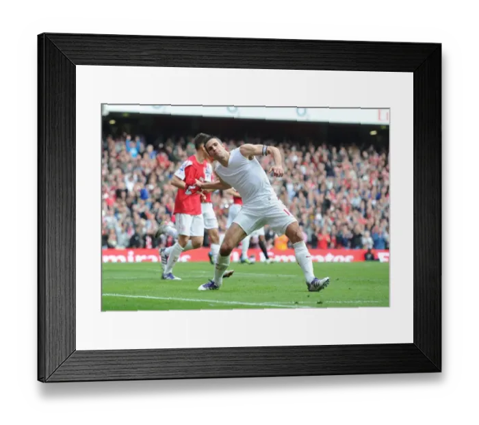 Framed Print : Robin van Persie Scores Arsenal's Second Goal vs. Sunderland (2011-12) Framed Print : Robin van Persie Scores Arsenal's Second Goal vs. Sunderland (2011-12)