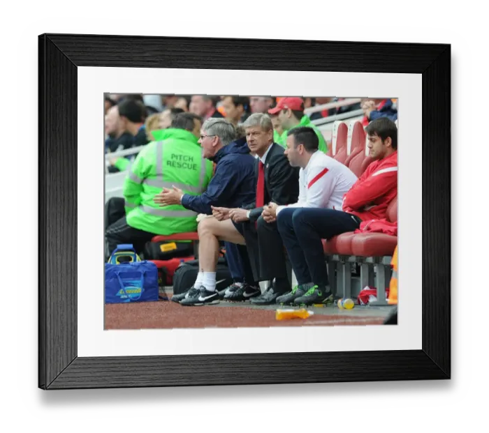 Framed Print : Arsene Wenger at the Helm: Arsenal vs Sunderland, Premier League 2011-12