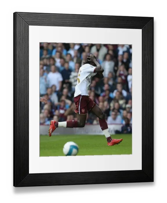 Framed Print : Adebayor's Goal: Arsenal's 1-0 Victory over West Ham, Barclays Premier League (2007) Framed Print : Adebayor's Goal: Arsenal's 1-0 Victory over West Ham, Barclays Premier League (2007)