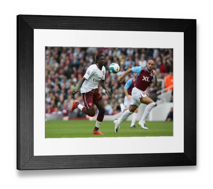 Framed Print : Emmanuel Adebayor (Arsenal) Anton Ferdinand (West Ham)