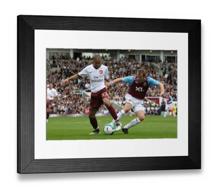 Framed Print : Gael Clichy (Arsenal) Lee Bowyer (West Ham) Framed Print : Gael Clichy (Arsenal) Lee Bowyer (West Ham)