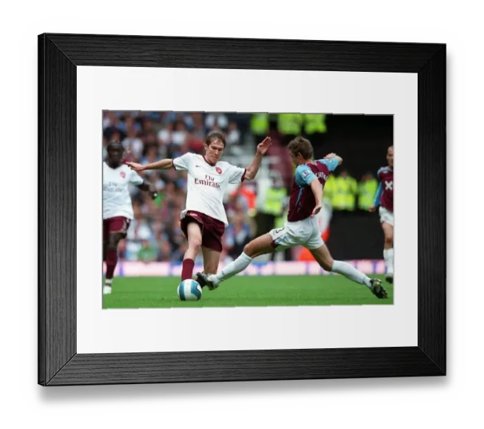 Framed Print : Alex Hleb (Arsenal) George McCartney (West Ham)