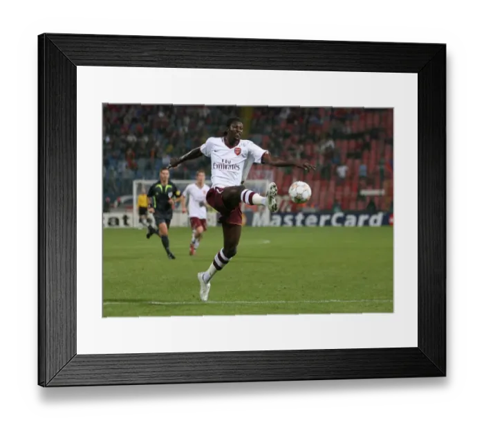 Framed Print : Emmauel Adebayor (Arsenal) Framed Print : Emmauel Adebayor (Arsenal)