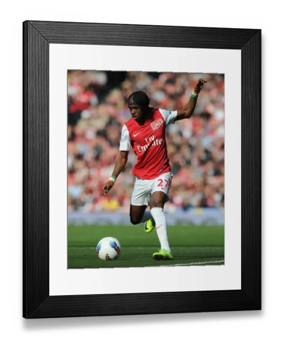 Framed Print : Arsenal's Gervinho Scores in 3-1 Victory over Stoke City, Barclays Premier League 2011-2012, Emirates Stadium