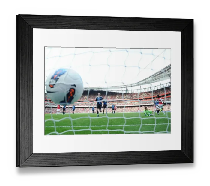 Framed Print : Gervinho's Debut Goal: Arsenal's Triumph over Stoke City - 3-1 in the Premier League