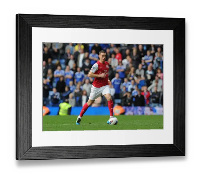 Framed Print : Thomas Vermaelen in Action: Chelsea vs. Arsenal, Premier League 2011-12 Framed Print : Thomas Vermaelen in Action: Chelsea vs. Arsenal, Premier League 2011-12