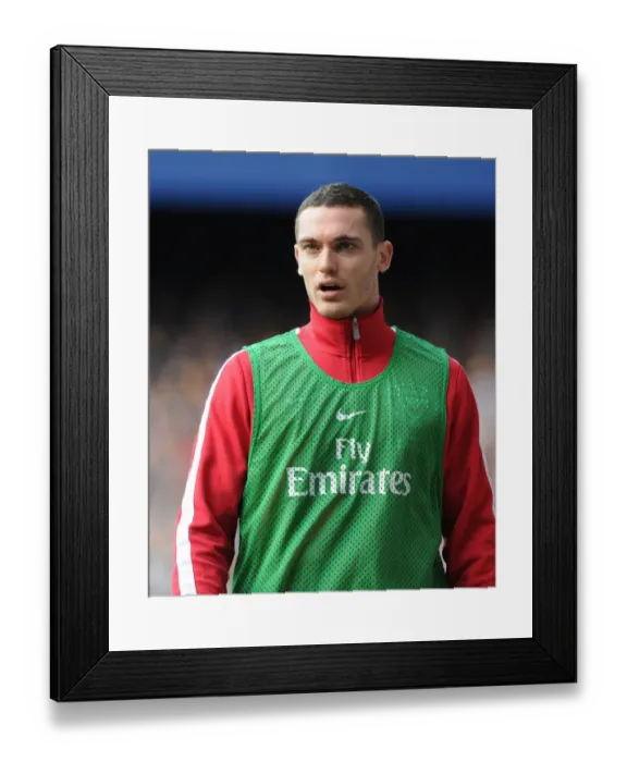 Framed Print : Thomas Vermaelen at Stamford Bridge: Chelsea vs. Arsenal, Premier League 2011-12 Framed Print : Thomas Vermaelen at Stamford Bridge: Chelsea vs. Arsenal, Premier League 2011-12