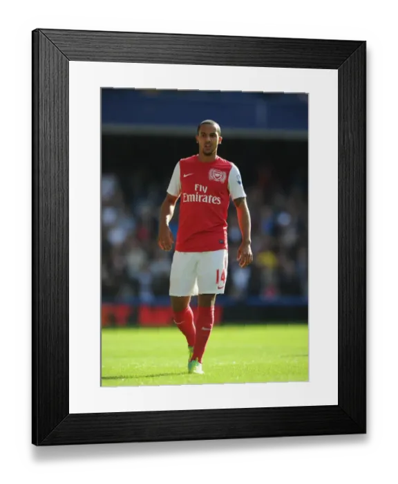 Framed Print : Theo Walcott in Action: Chelsea vs. Arsenal, Premier League 2011-12