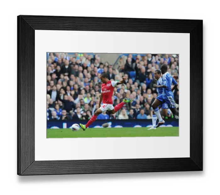 Framed Print : Theo Walcott's Stunner: Chelsea vs. Arsenal, Premier League 2011-12 Framed Print : Theo Walcott's Stunner: Chelsea vs. Arsenal, Premier League 2011-12