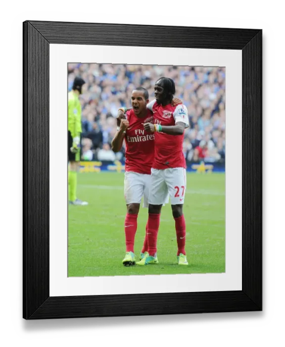 Framed Print : Theo Walcott and Gervinho's Goal Celebration: Chelsea vs. Arsenal (2011-12)