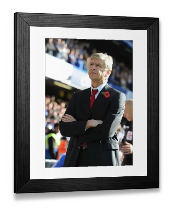 Framed Print : Arsene Wenger: Intense Focus Before Chelsea vs Arsenal (2011-12)
