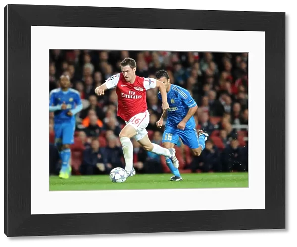 Aaran Ramsey (Arsenal) Jeremy Morel (Marseille). Arsenal 0: 0 Marseille