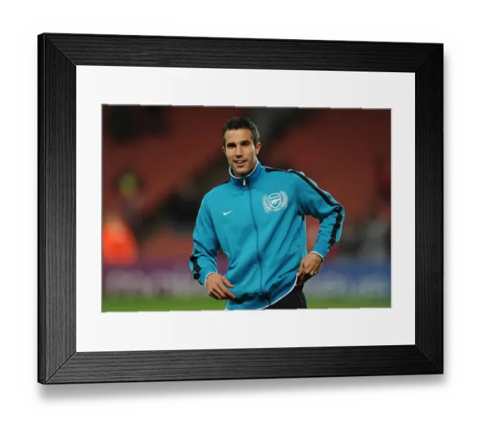 Framed Print : Robin van Persie's Determined Performance: Arsenal vs Marseille, UEFA Champions League, Group F, Emirates Stadium, 1 / 11 / 11 Framed Print : Robin van Persie's Determined Performance: Arsenal vs Marseille, UEFA Champions League, Group F, Emirates Stadium, 1 / 11 / 11
