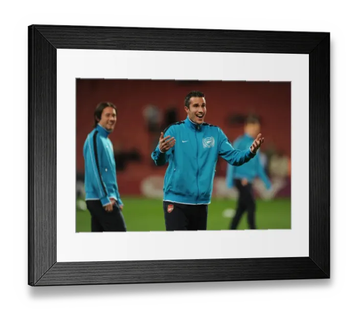 Framed Print : Determined Robin van Persie Leads Arsenal in UEFA Champions League Battle against Marseille, Emirates Stadium, 1st November 2011