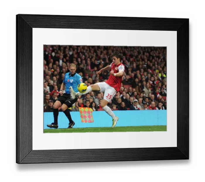 Framed Print : Arsenal Triumphs 3-0 over West Bromwich Albion: Carl Jenkinson's Emirates Victory (Premier League, 5 / 11 / 11)