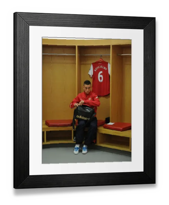 Framed Print : Arsenal's Laurent Koscielny Before Arsenal v West Bromwich Albion, Premier League 2011-12 Framed Print : Arsenal's Laurent Koscielny Before Arsenal v West Bromwich Albion, Premier League 2011-12