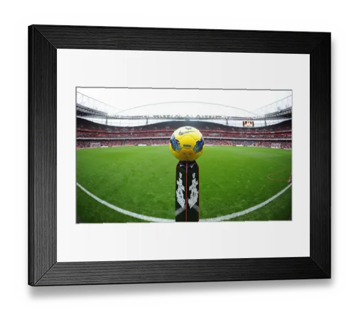 Framed Print : Arsenal vs. West Bromwich Albion: Premier League Clash at Emirates Stadium (November 2011)