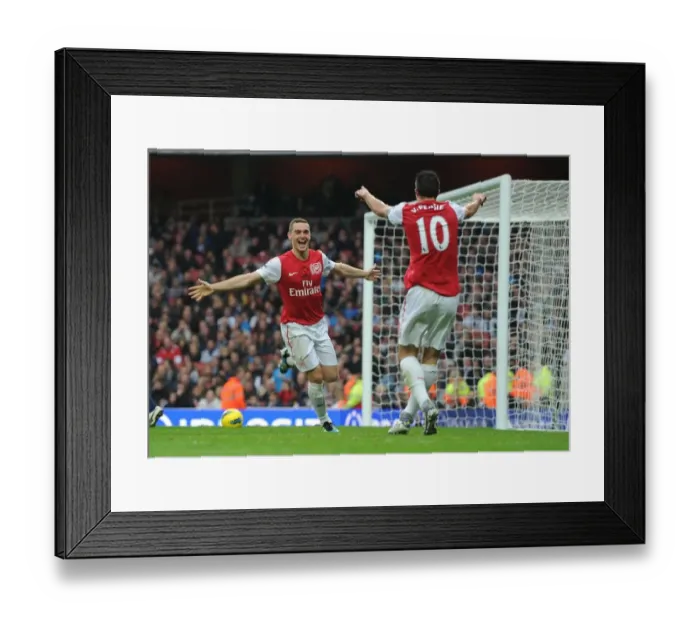 Framed Print : Arsenal's Thomas Vermaelen and Robin van Persie Celebrate Goal Against West Bromwich Albion (2011-12)